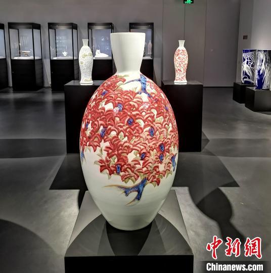 百年中國陶瓷發(fā)展史上經典名作上海展出