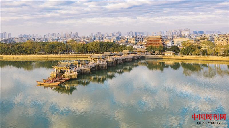 攝圖網(wǎng)_501718833_廣東潮州廣濟橋（企業(yè)商用）.jpg